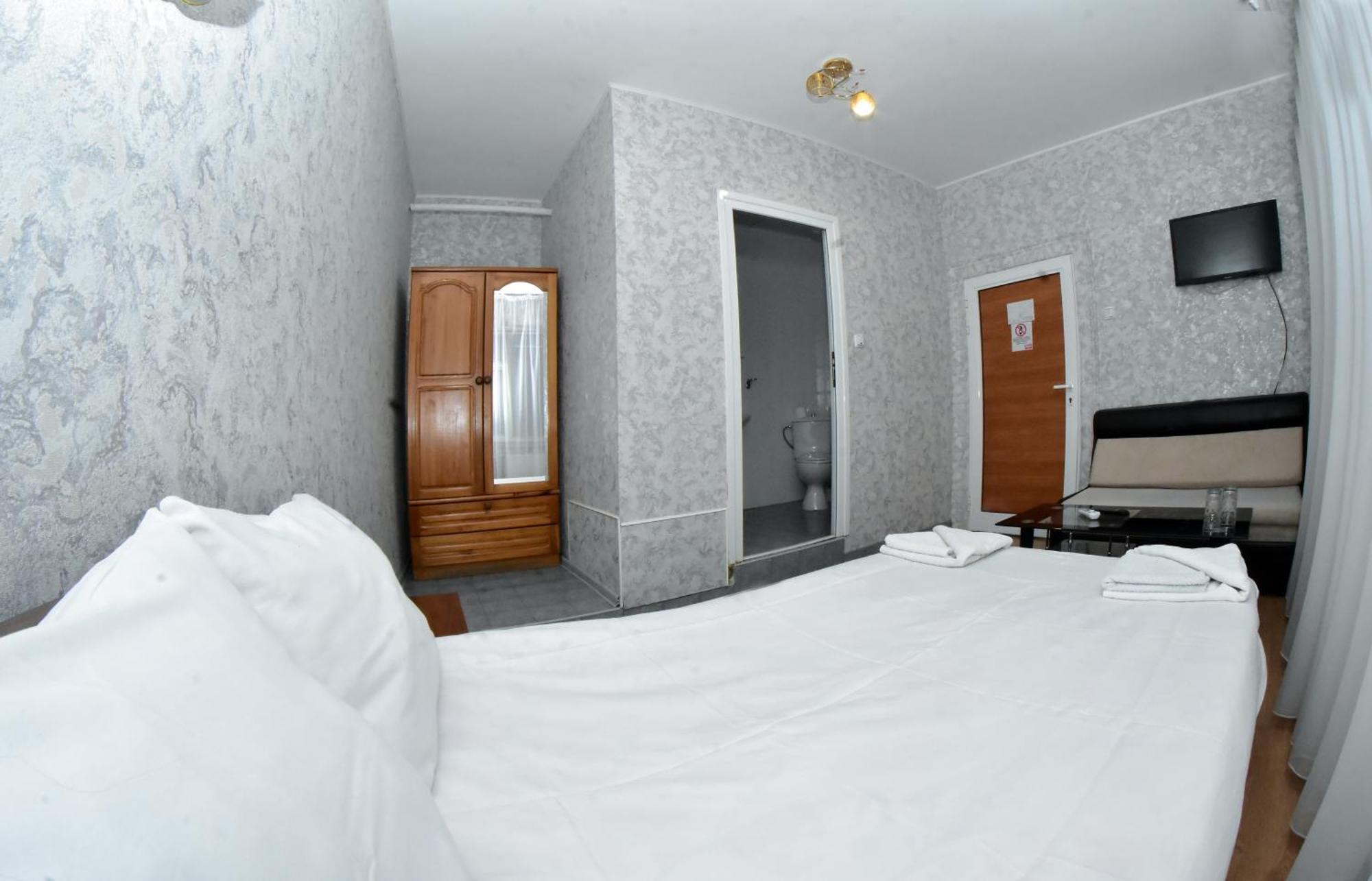Hotel Rade 1 Vratsa Екстер'єр фото